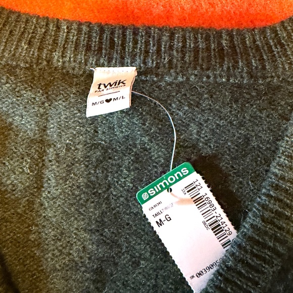Green pure wool V-neck rustic straight fit sweater NWT - Picture 5 of 8